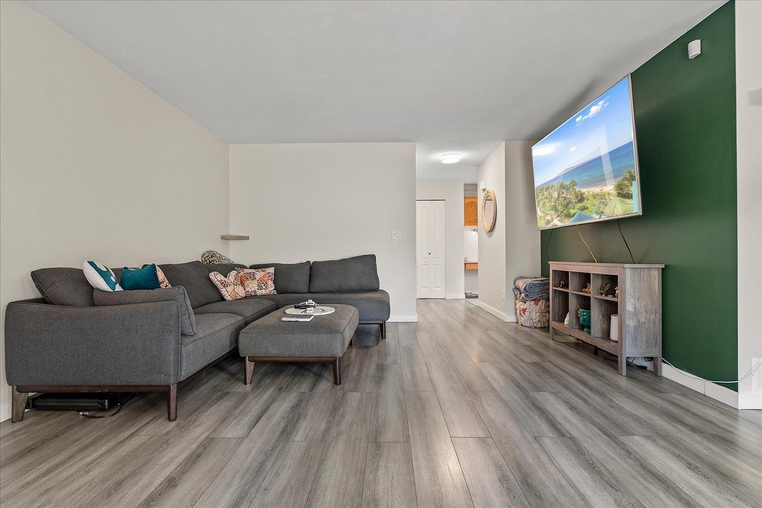 51 32339 7 Avenue Property Photo 7