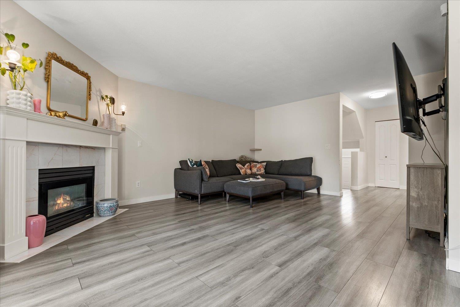 51 32339 7 Avenue Property Photo 8