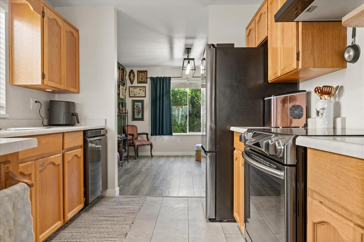 51 32339 7 Avenue Property Photo 15