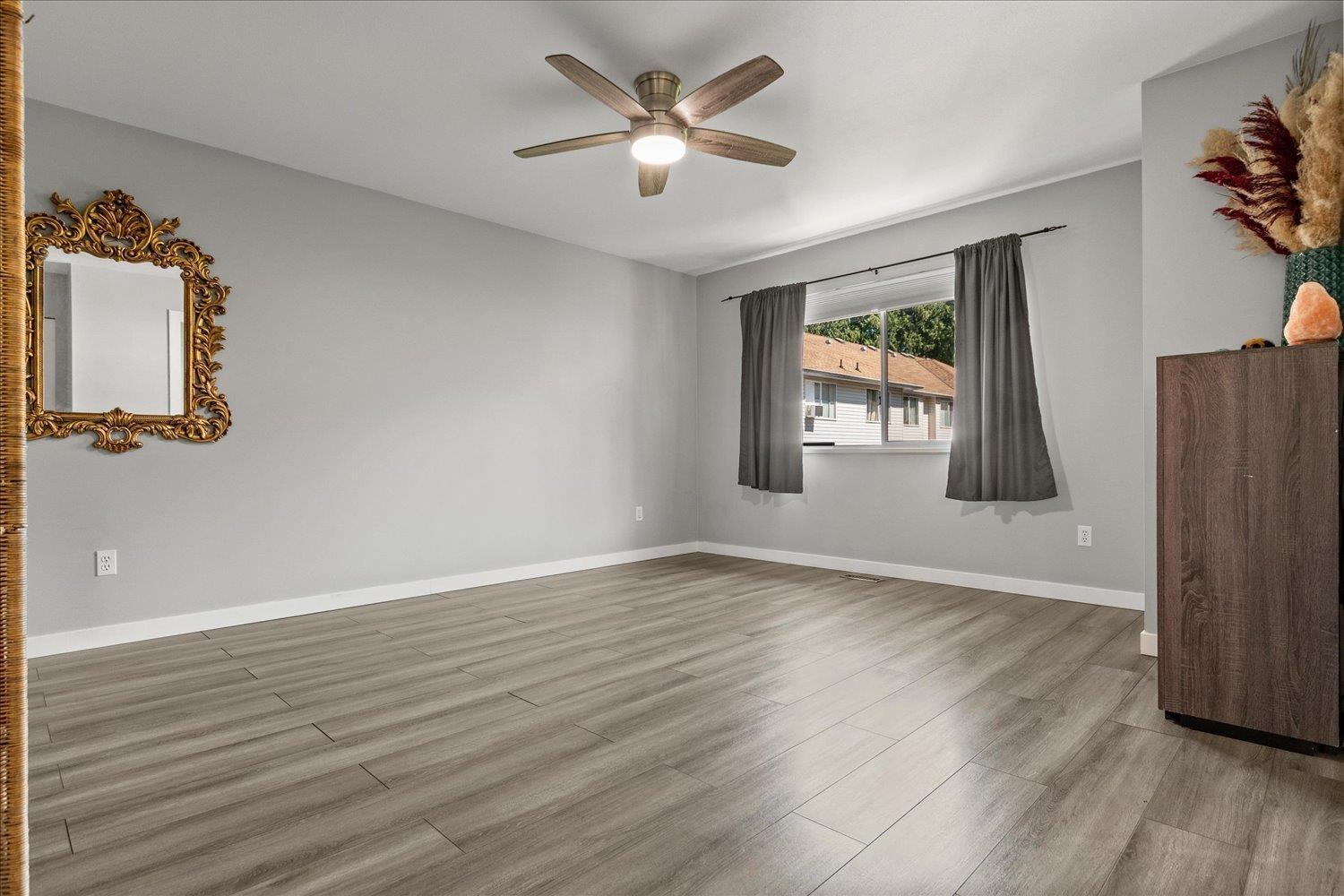 51 32339 7 Avenue Property Photo 21
