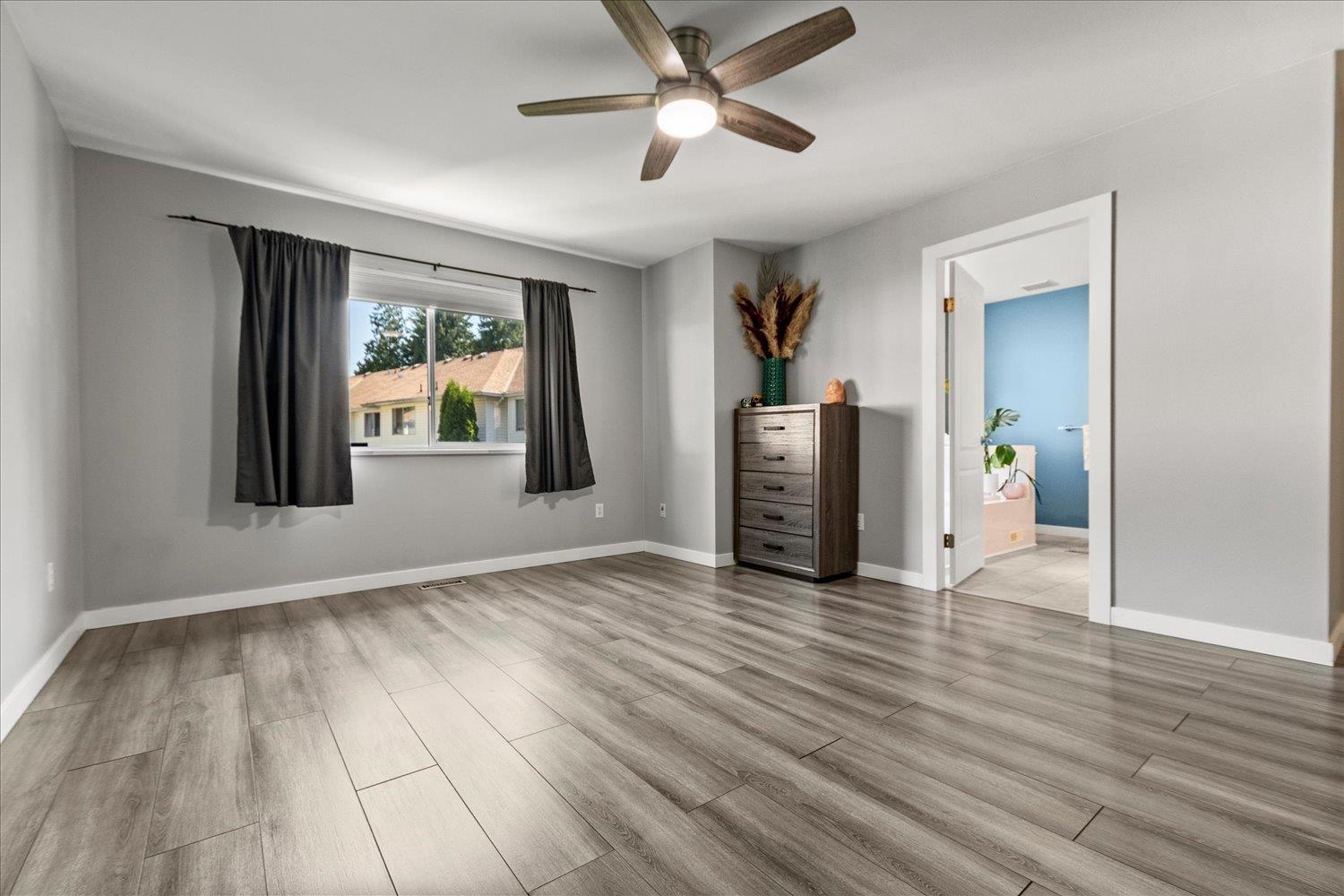 51 32339 7 Avenue Property Photo 22