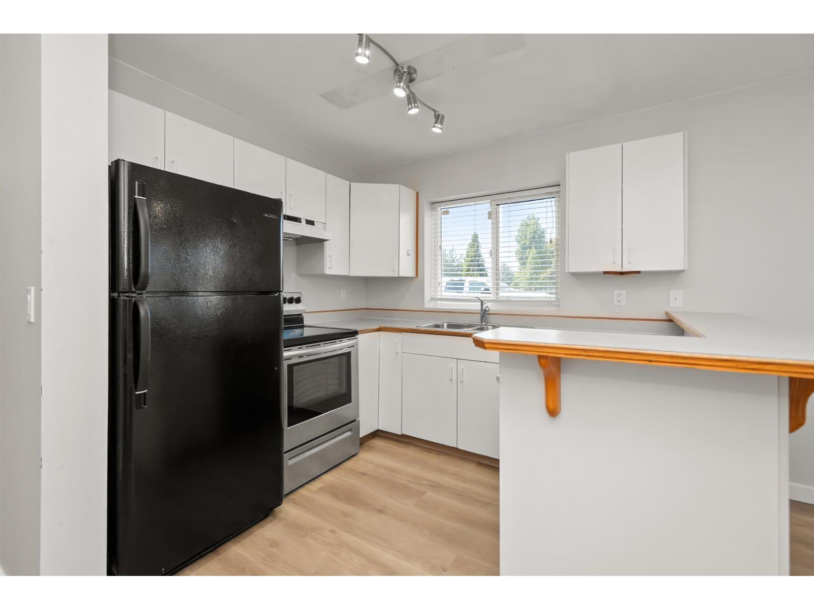 9206 Corbould Street #1 Property Photo 2