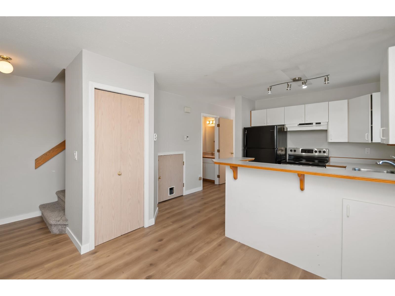 9206 Corbould Street #1 Property Photo 9