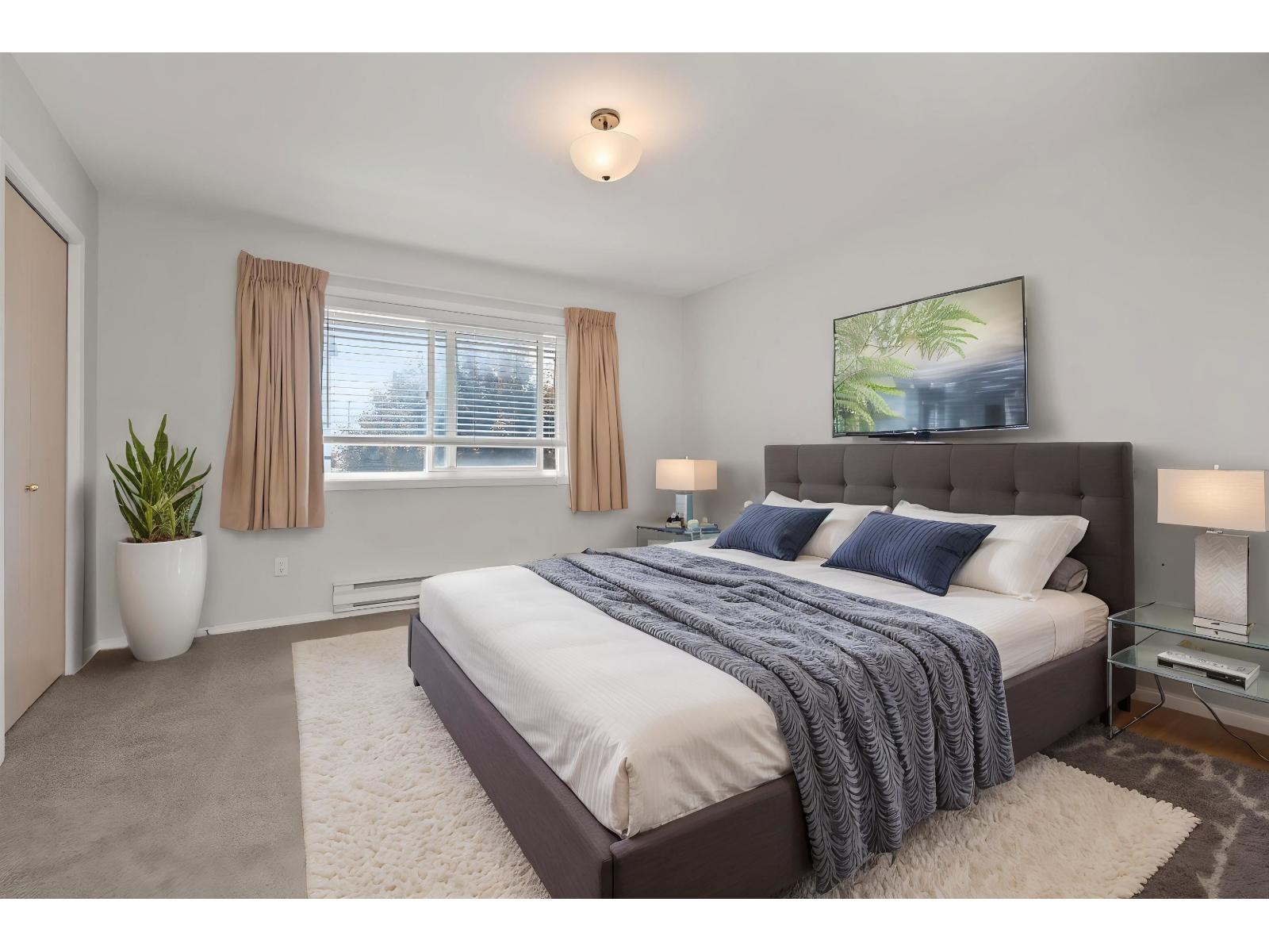 9206 Corbould Street #1 Property Photo 16