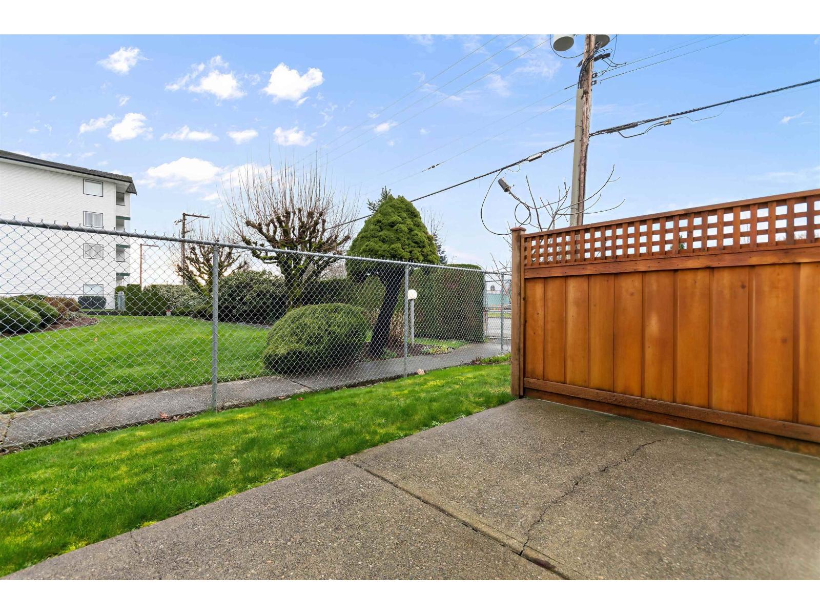 9206 Corbould Street #1 Property Photo 25