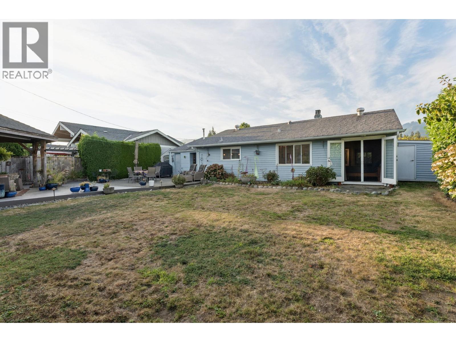 1283 Pinewood Crescent Property Photo 30