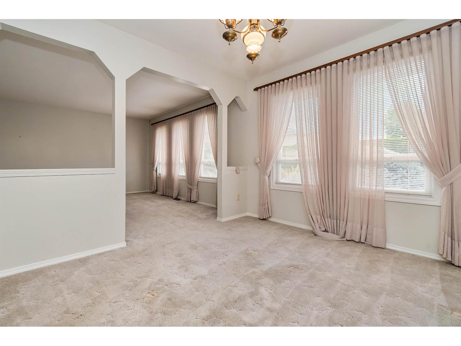 46634 Elliott Avenue Property Photo 7