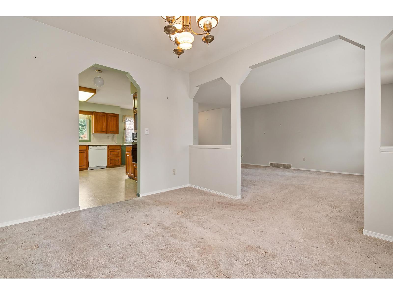 46634 Elliott Avenue Property Photo 8