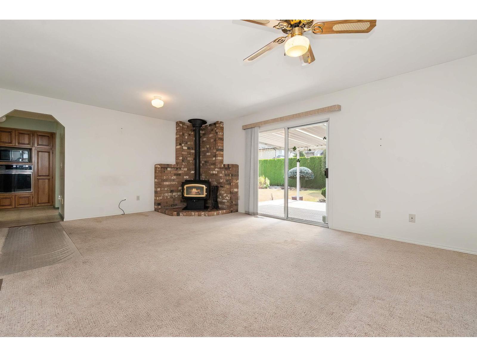 46634 Elliott Avenue Property Photo 18