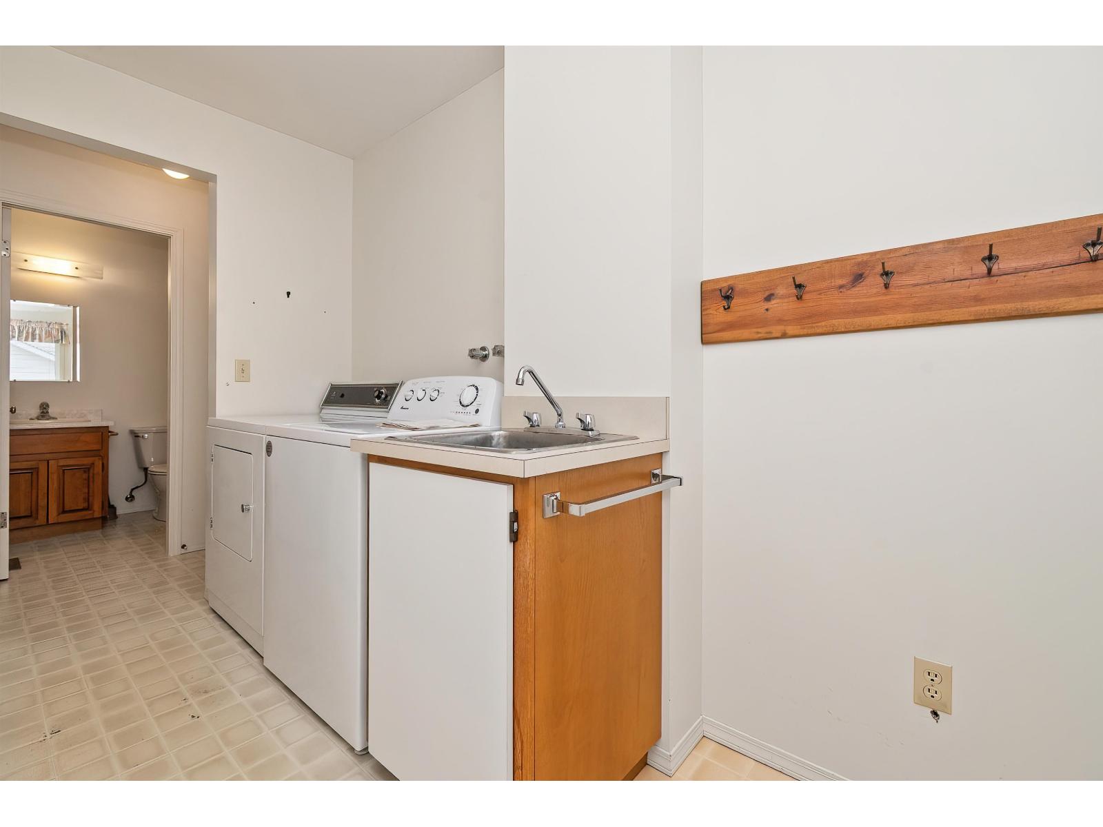 46634 Elliott Avenue Property Photo 21