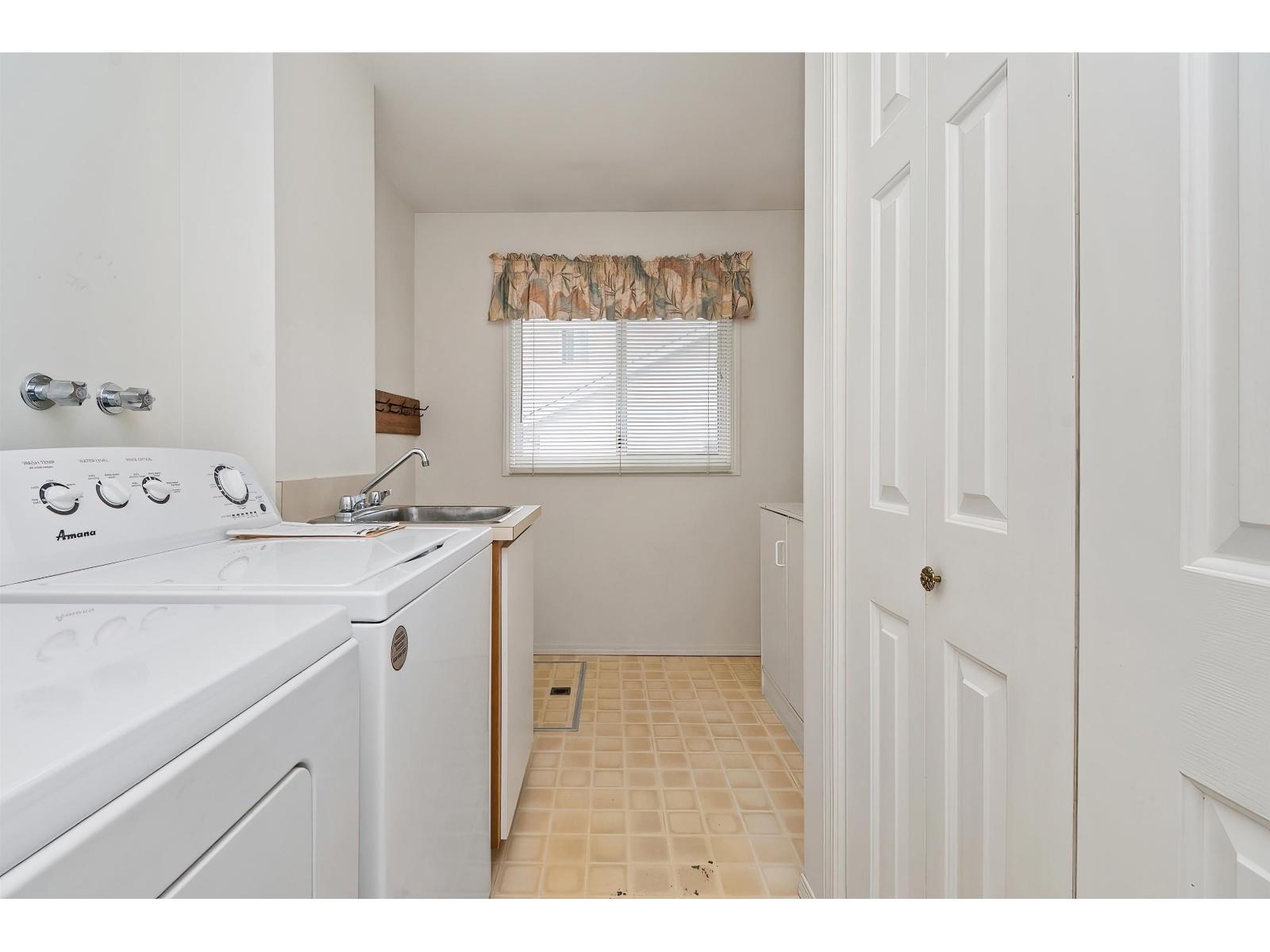 46634 Elliott Avenue Property Photo 22
