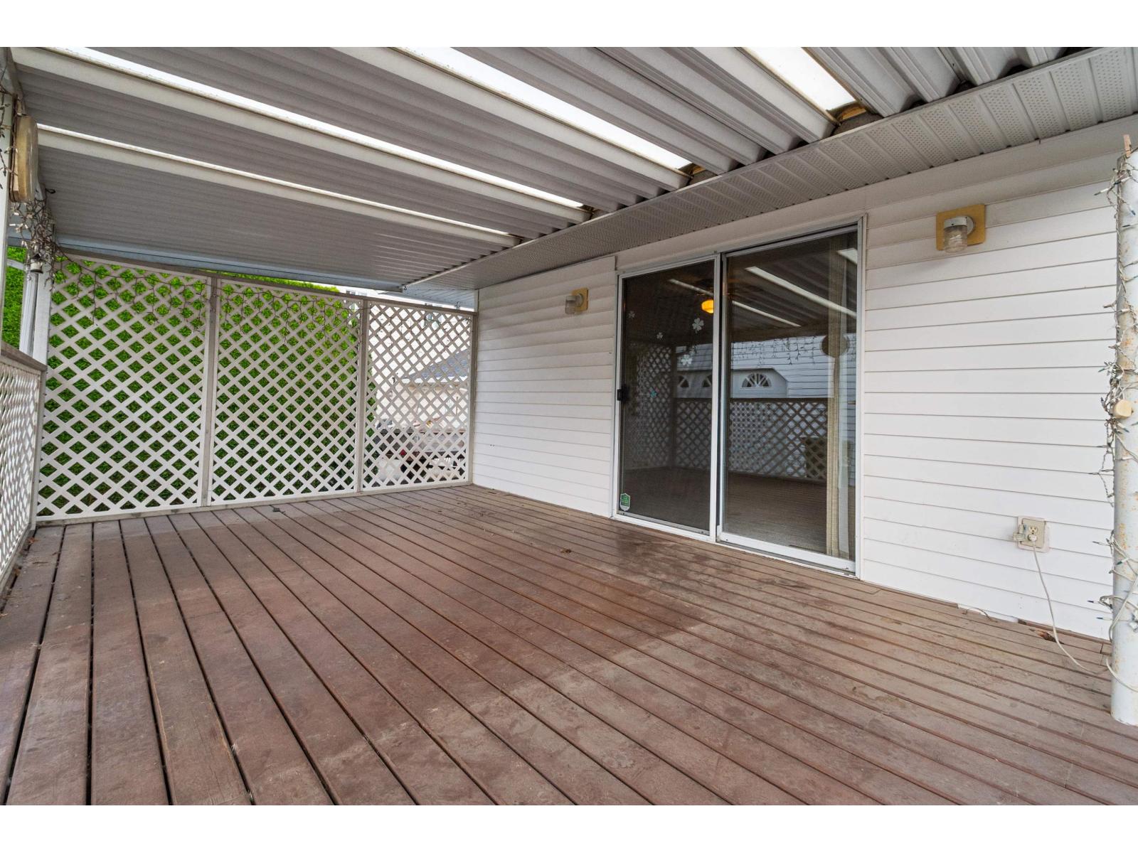 46634 Elliott Avenue Property Photo 33