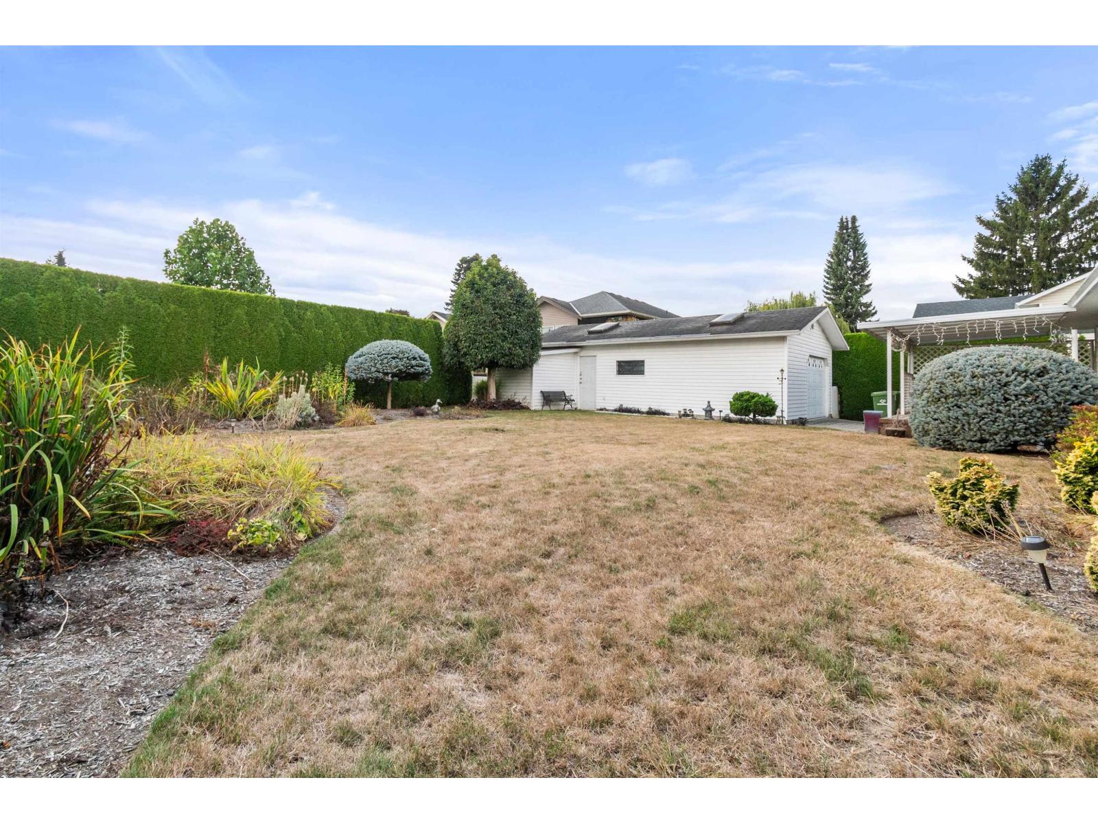 46634 Elliott Avenue Property Photo 37