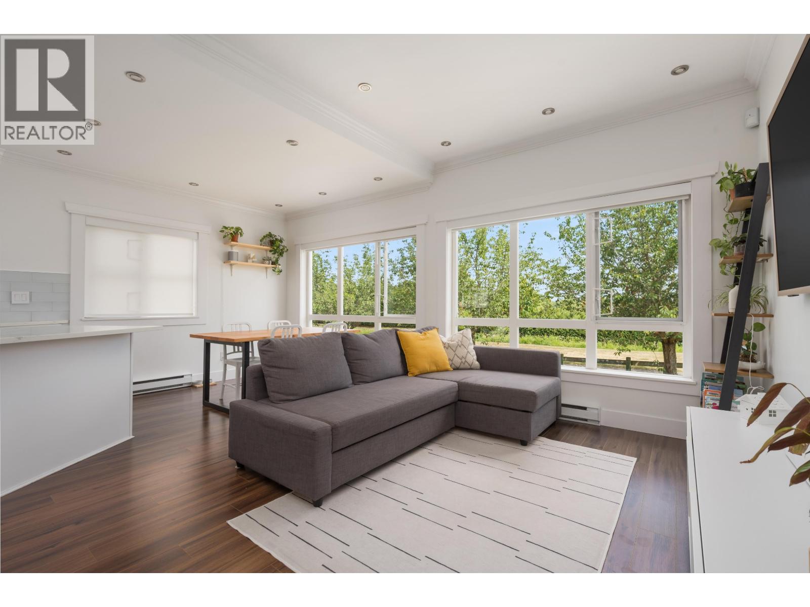 1 13028 No. 2 Road Property Photo 2