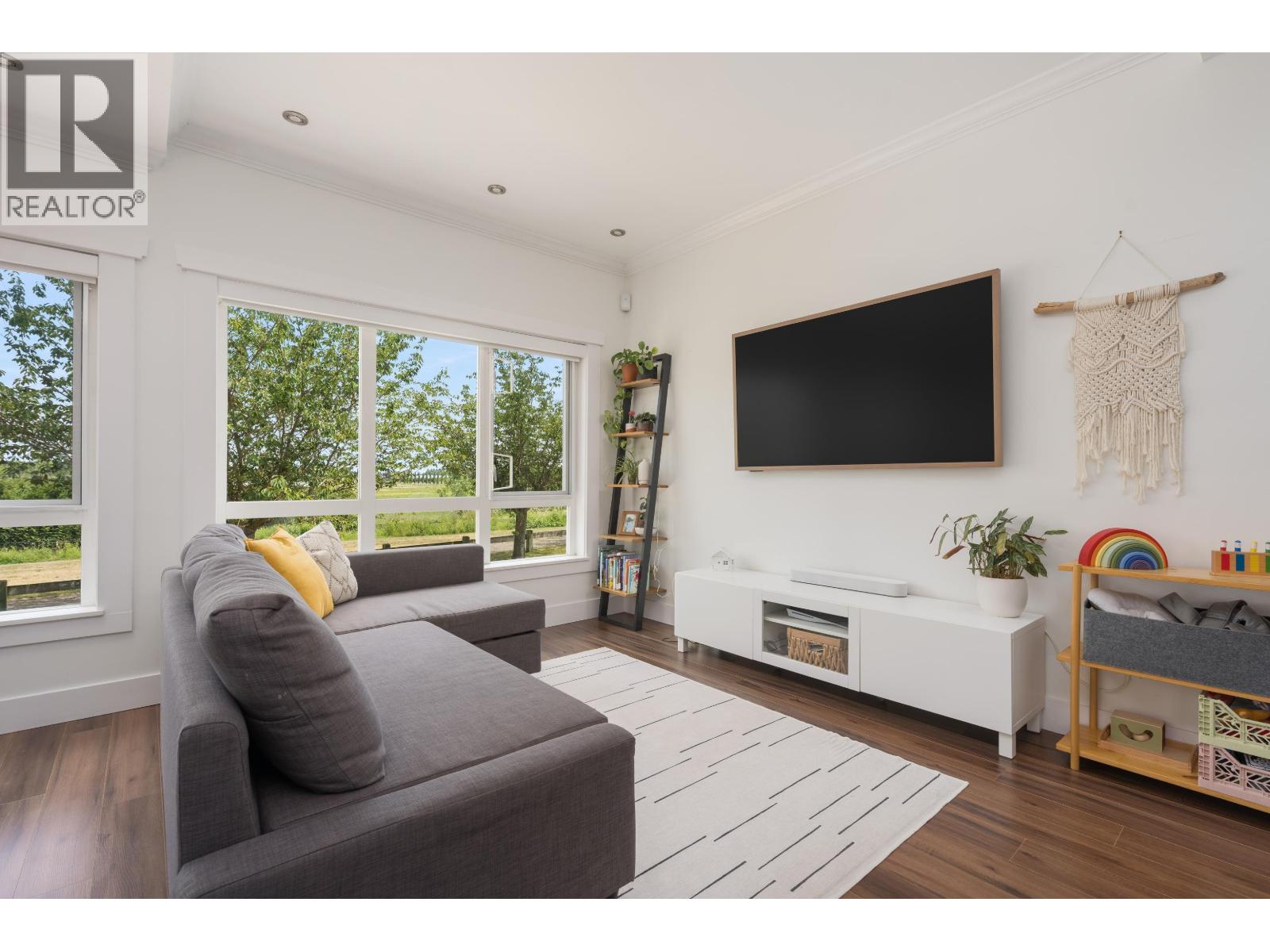 1 13028 No. 2 Road Property Photo 3