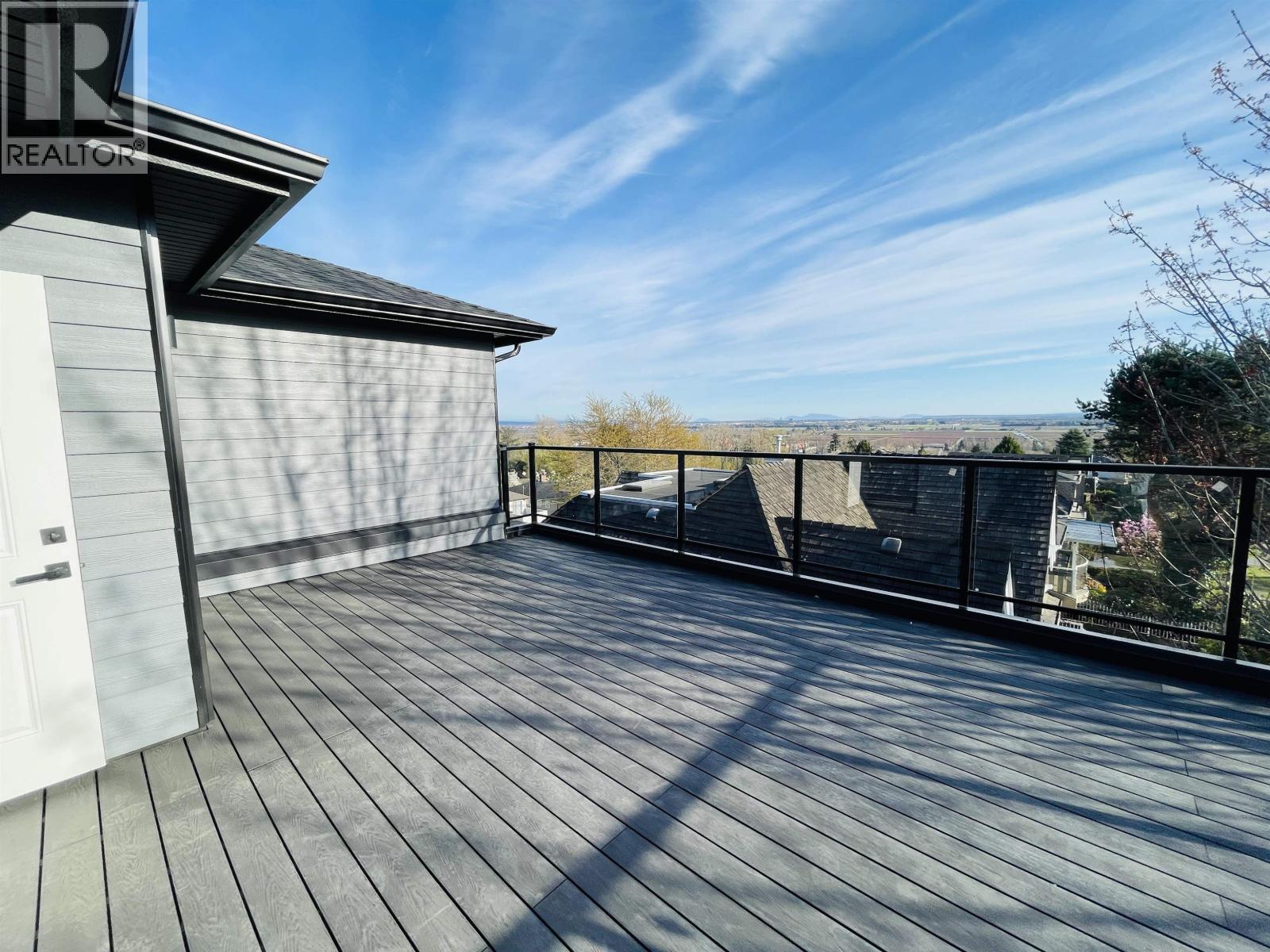 2 2452 Harrison Drive Property Photo 12