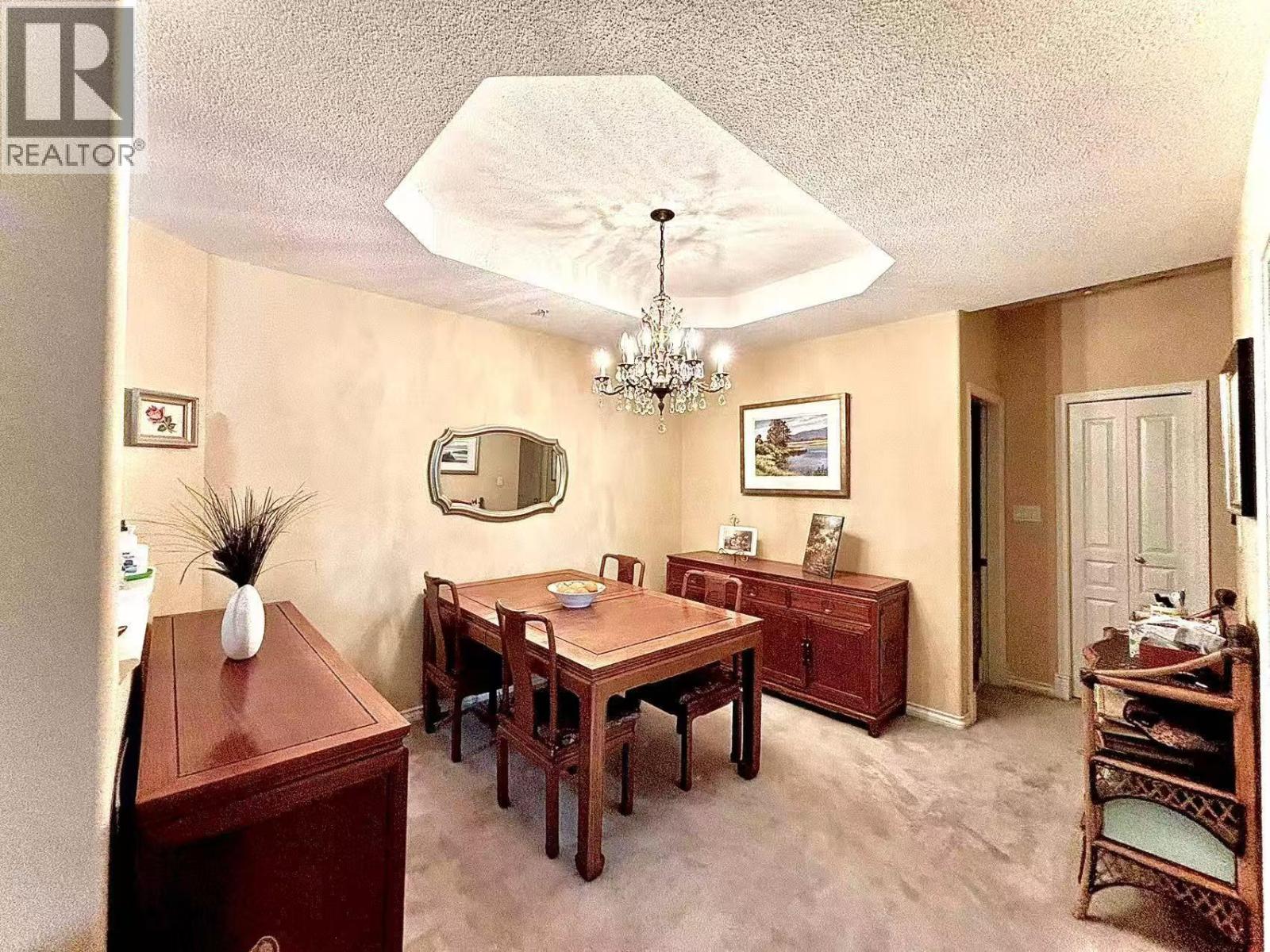 209 5670 Hampton Place Property Photo 2
