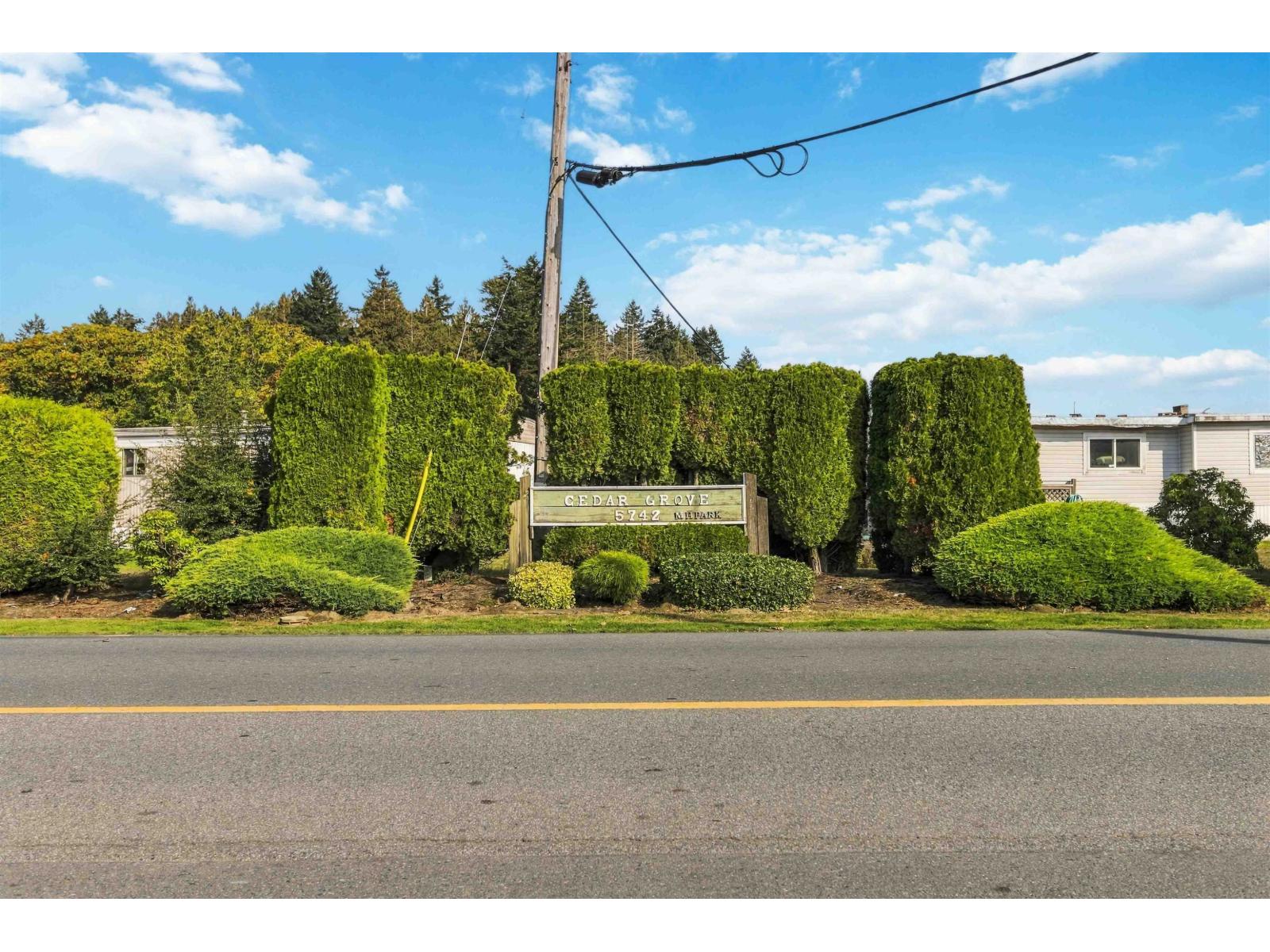 5742 Unsworth Road #74 Property Photo 6