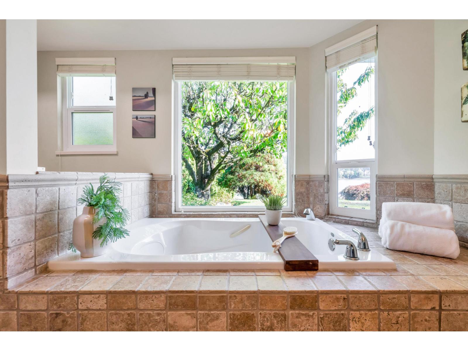 3152 204 Street Property Photo 19