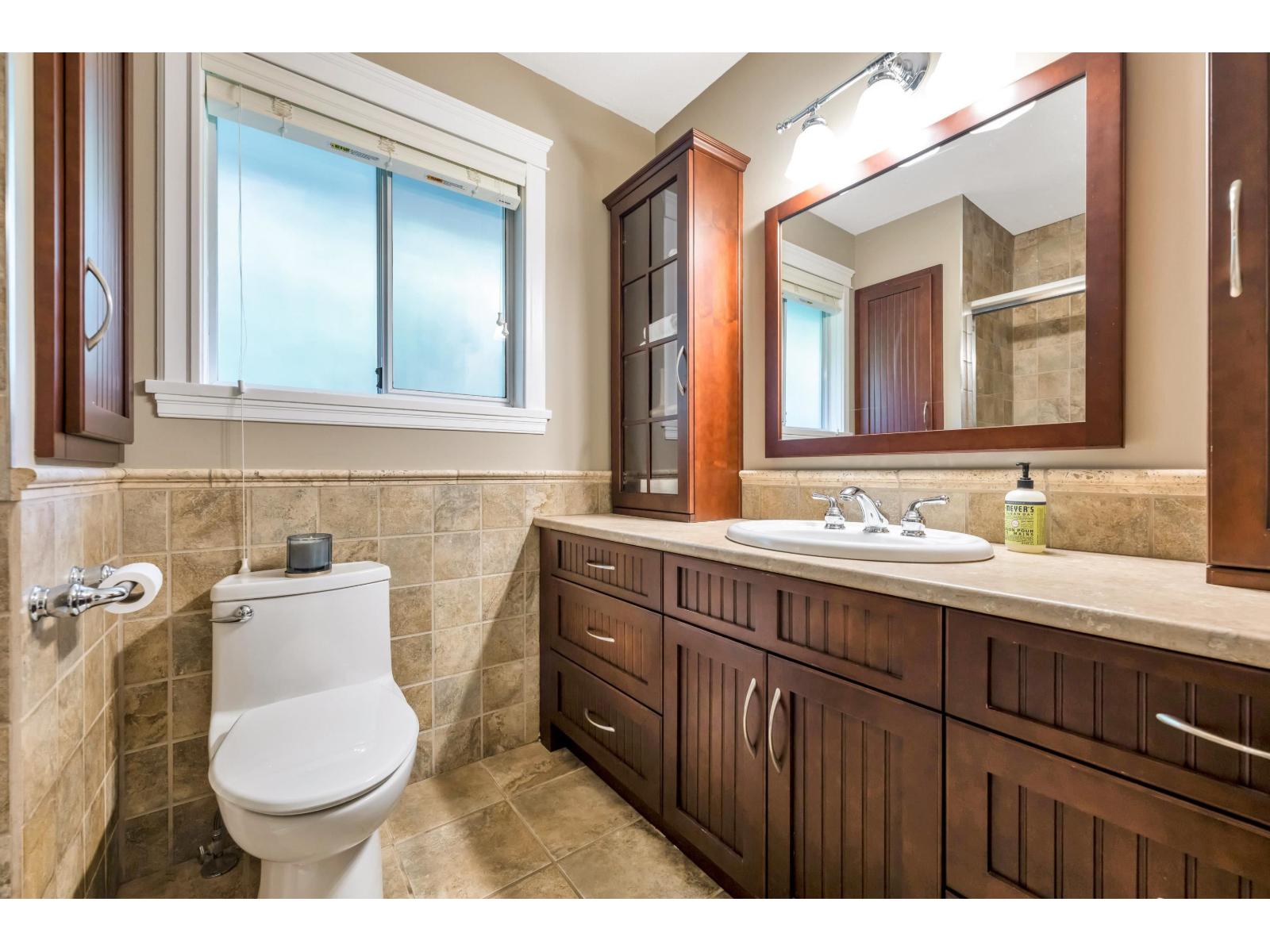 3152 204 Street Property Photo 22