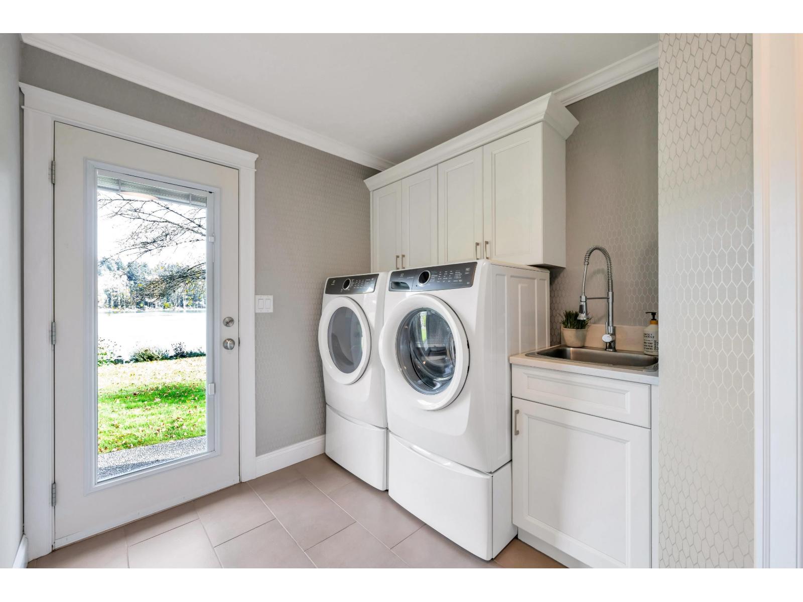 3152 204 Street Property Photo 26