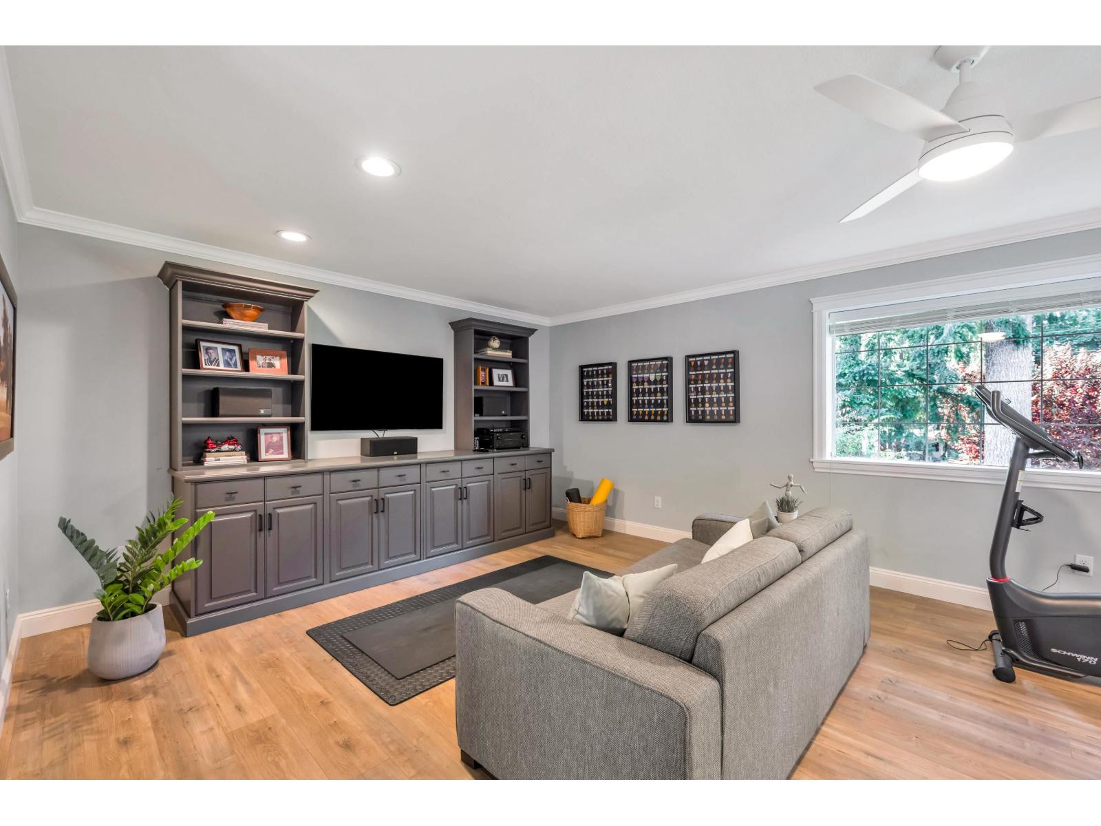 3152 204 Street Property Photo 29