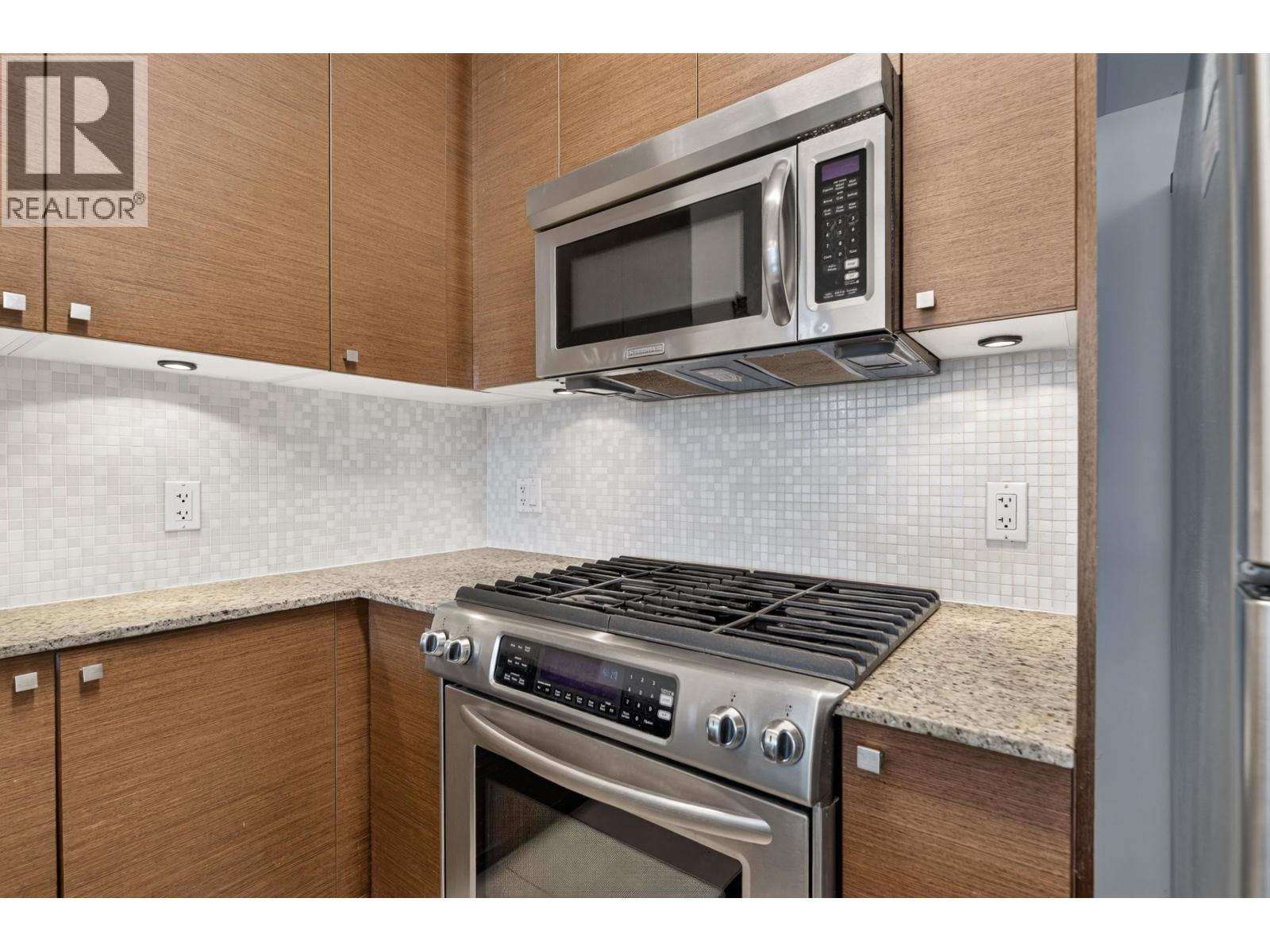 1503 400 Capilano Road Property Photo 5