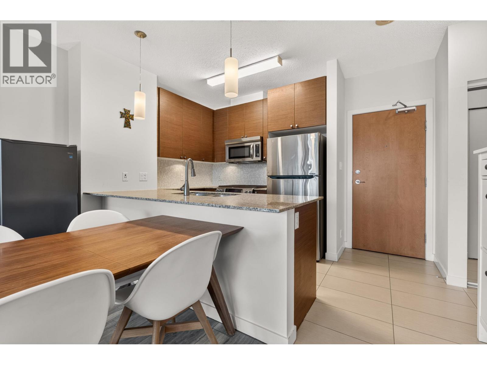 1503 400 Capilano Road Property Photo 11