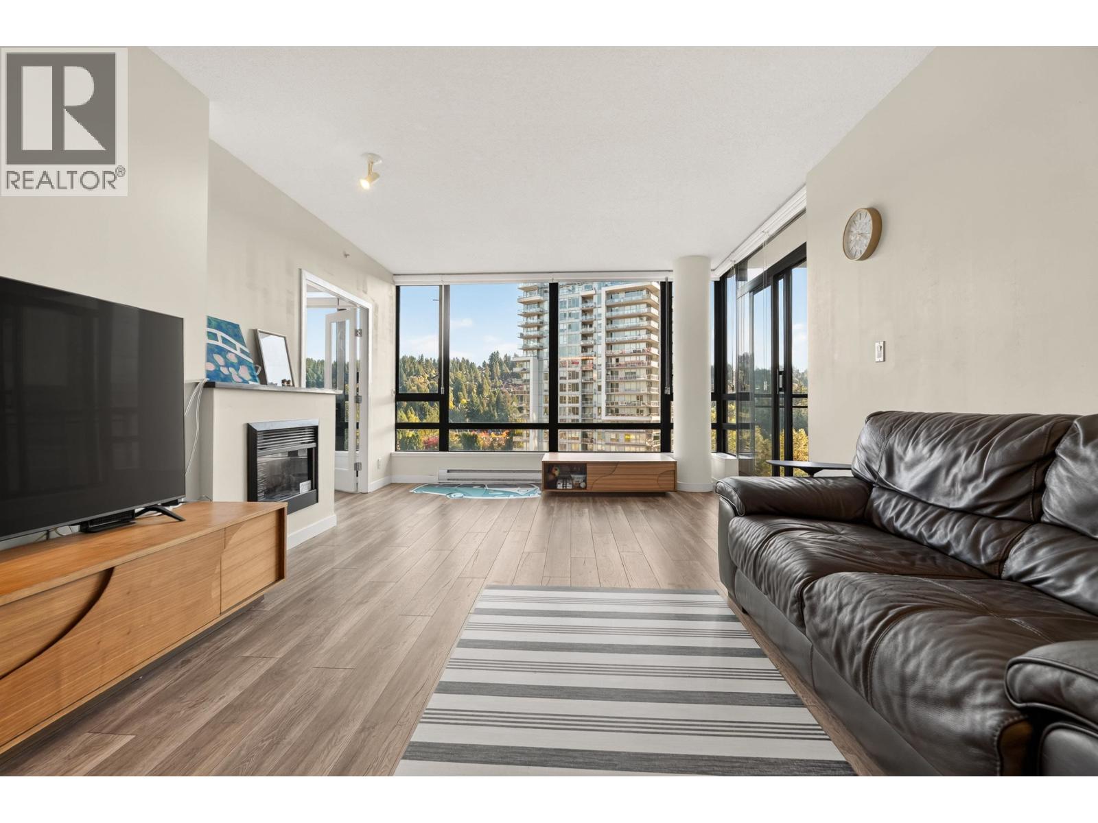 1503 400 Capilano Road Property Photo 17