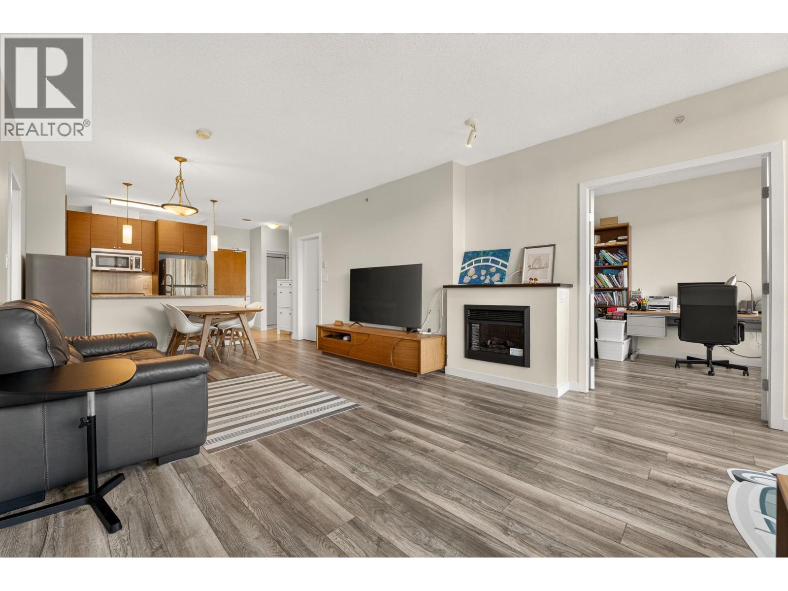1503 400 Capilano Road Property Photo 19