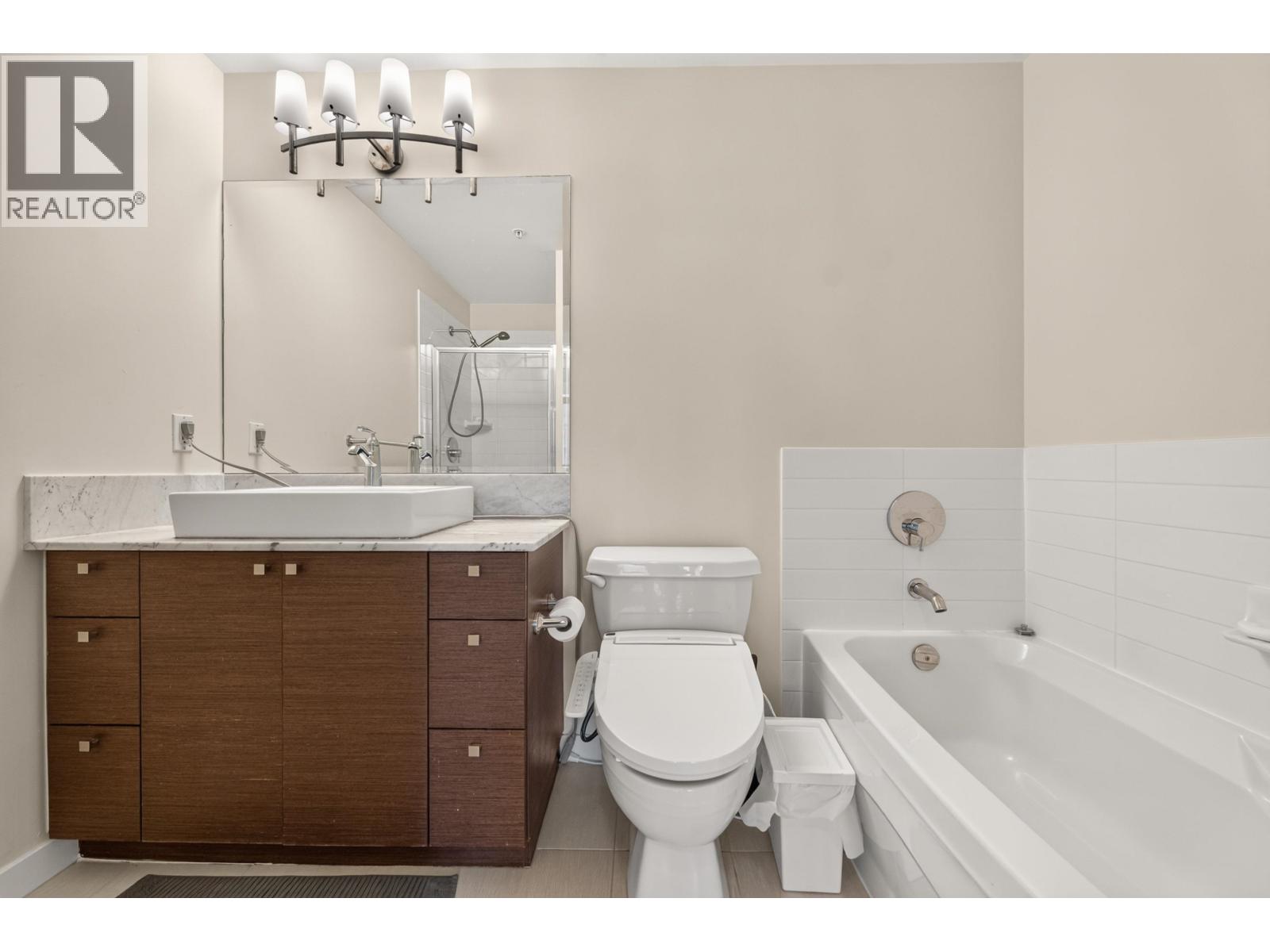 1503 400 Capilano Road Property Photo 32