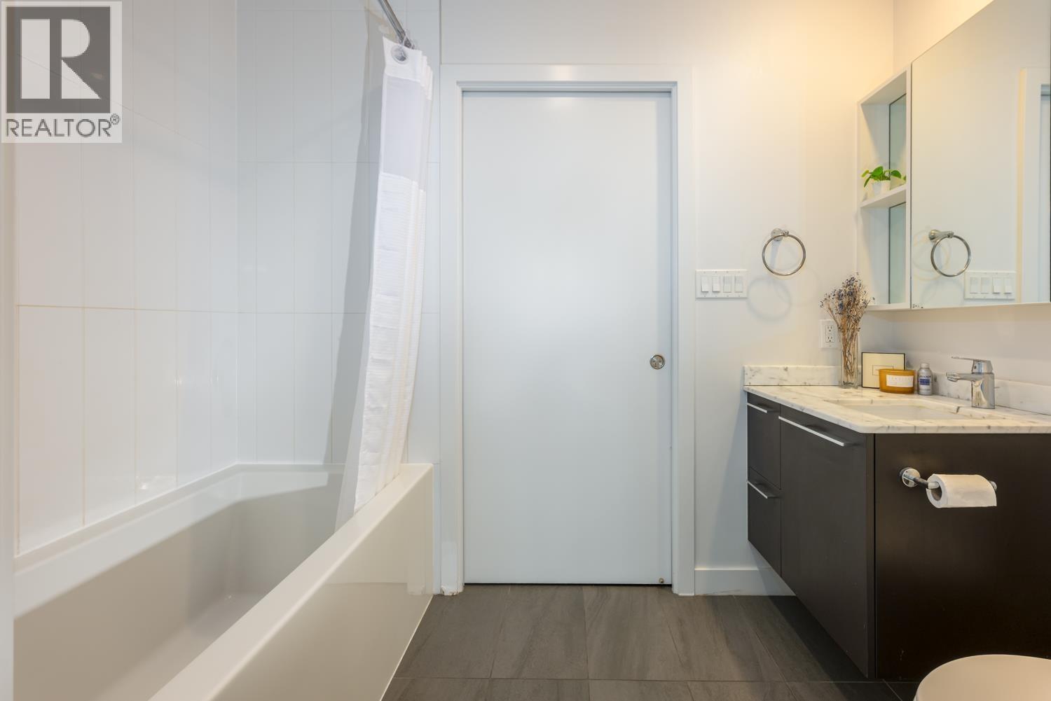 2406 8031 Nunavut Lane Property Photo 10