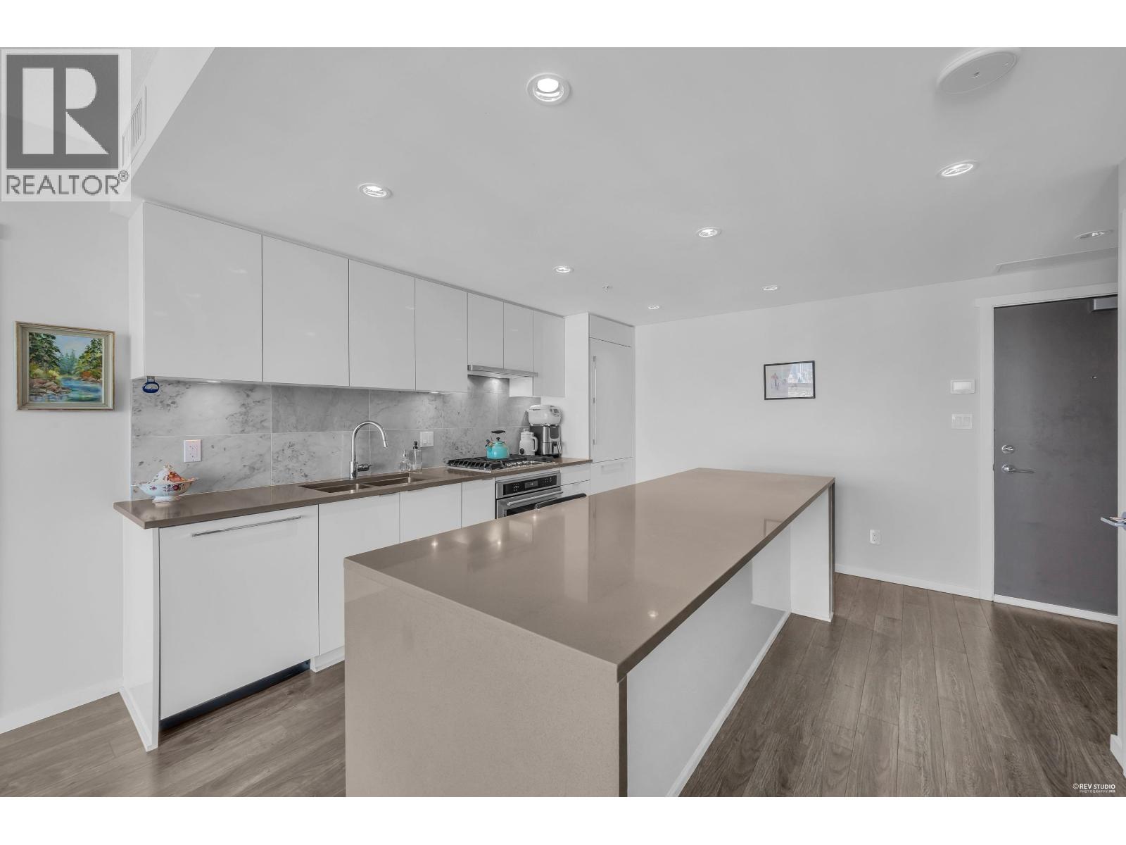 2608 5883 Barker Avenue Property Photo 9