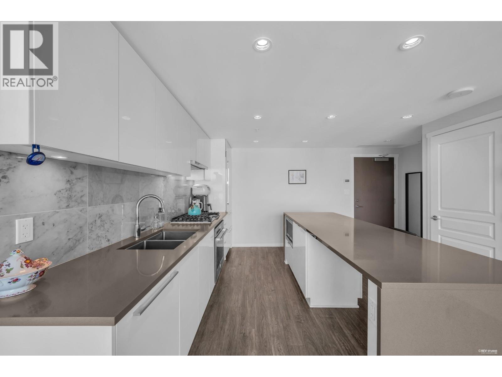 2608 5883 Barker Avenue Property Photo 10