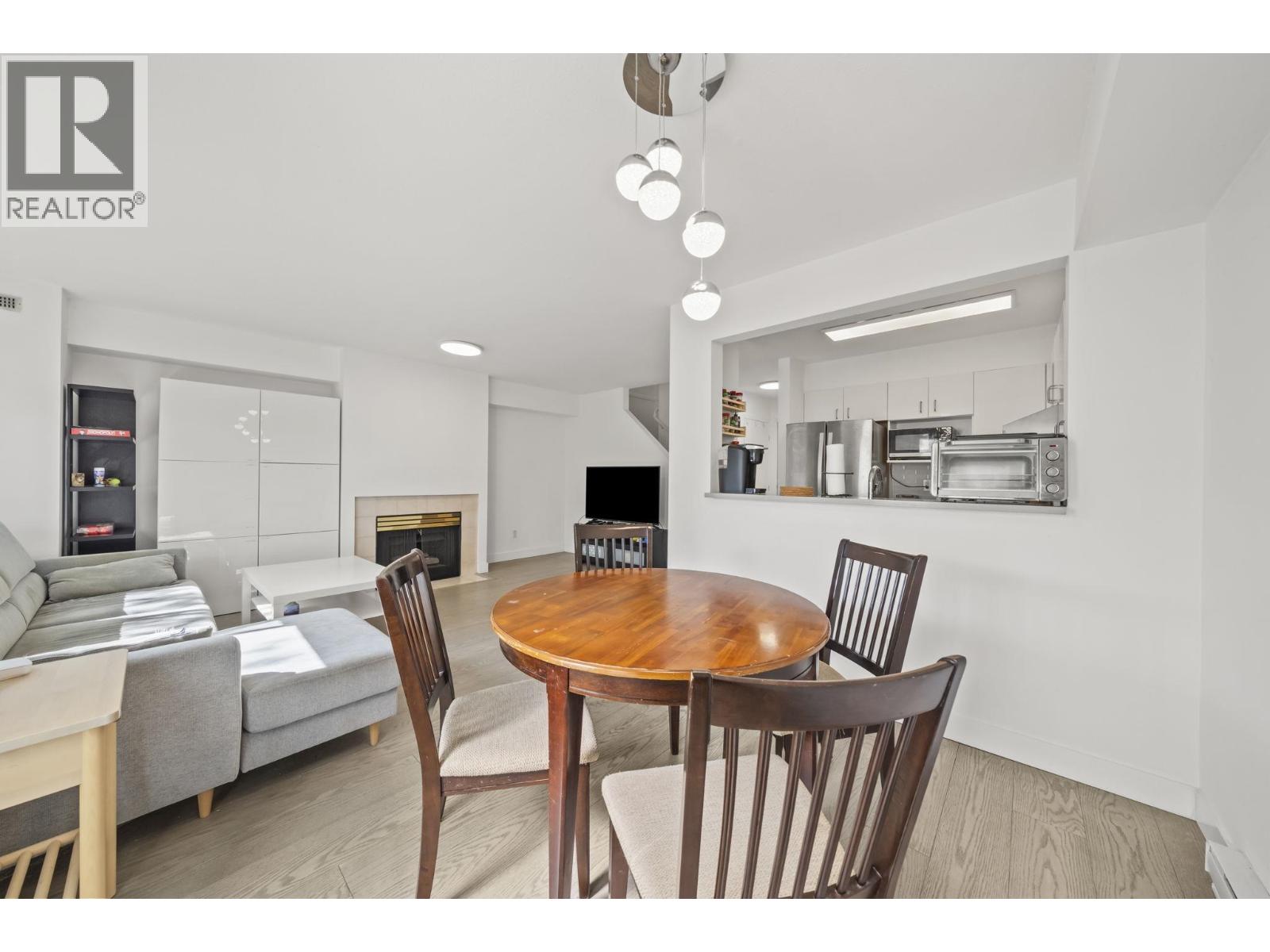 112 2211 No. 4 Road Property Photo 8