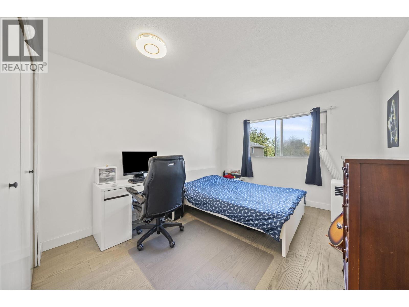 112 2211 No. 4 Road Property Photo 15