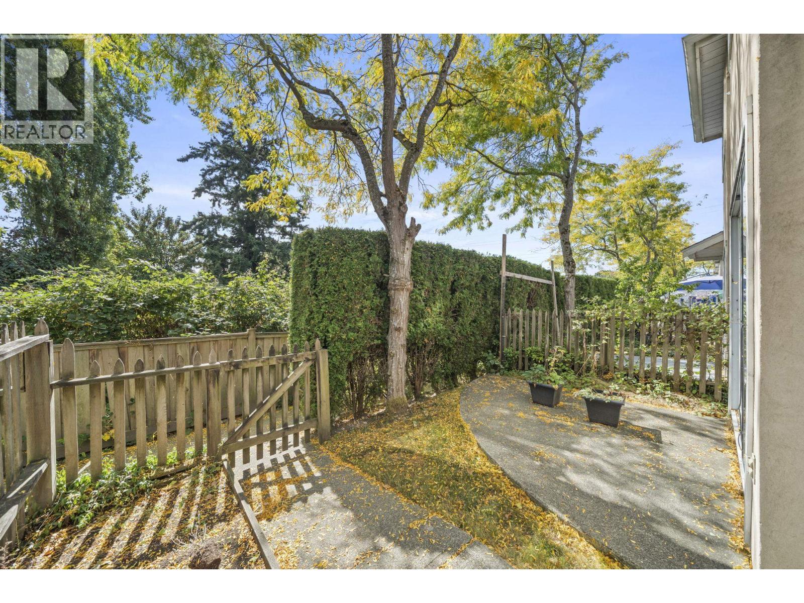 112 2211 No. 4 Road Property Photo 20