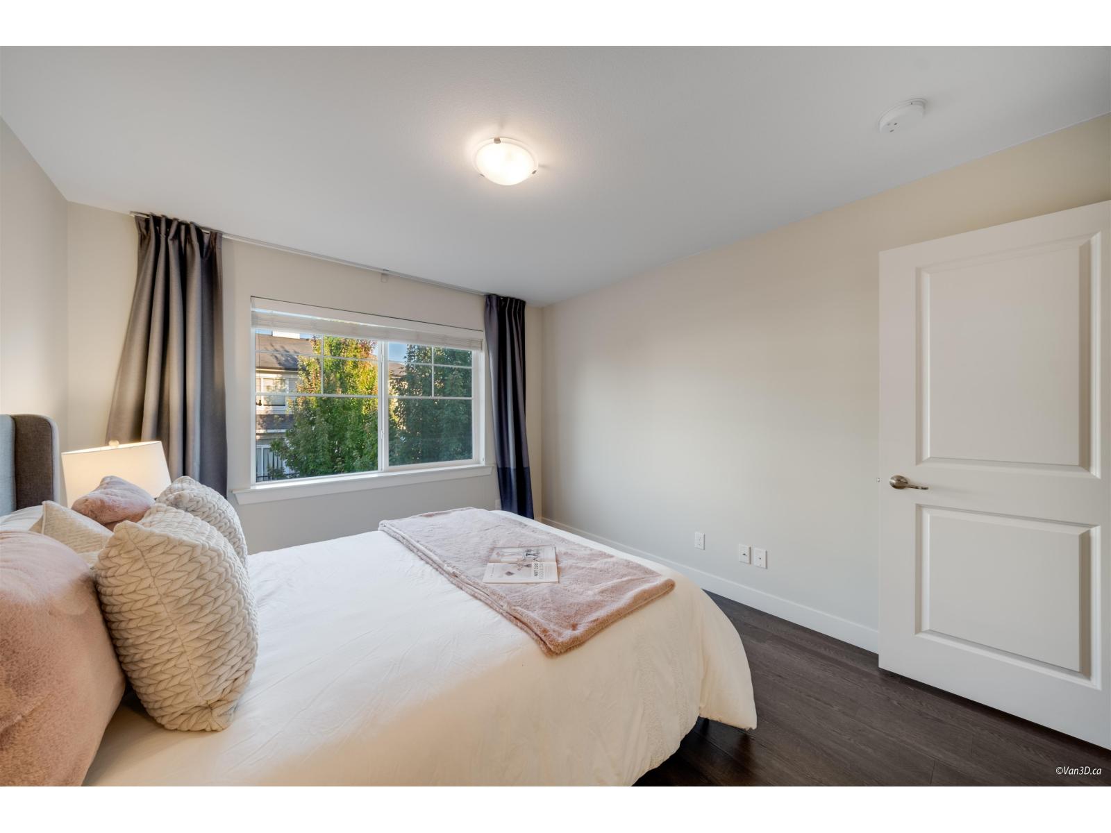 12 2469 164 Street Property Photo 19