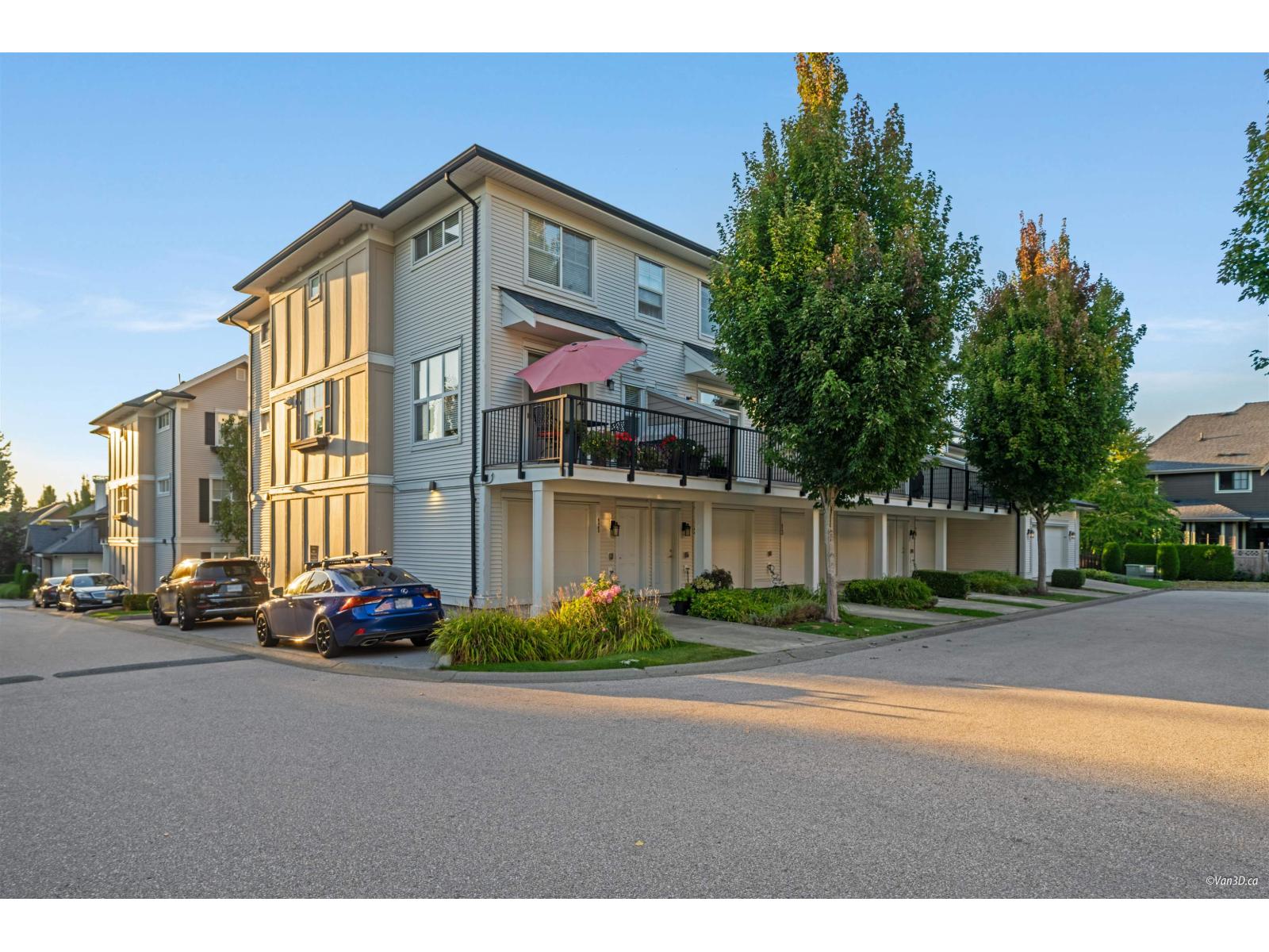 12 2469 164 Street Property Photo 33