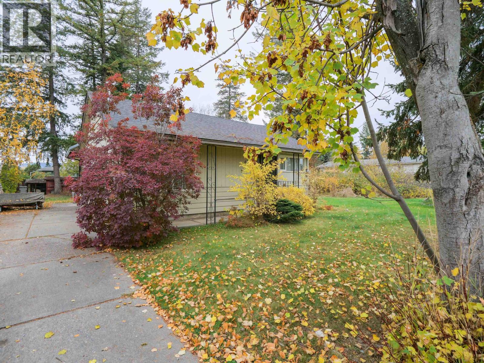 629 Wilson Street Property Photo 3