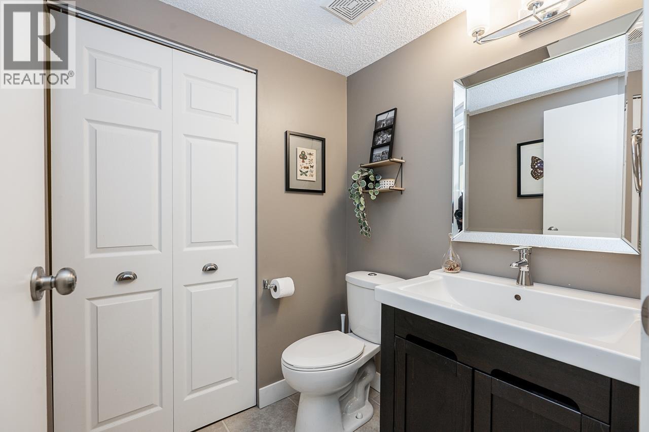 157 5421 10 Avenue Property Photo 17