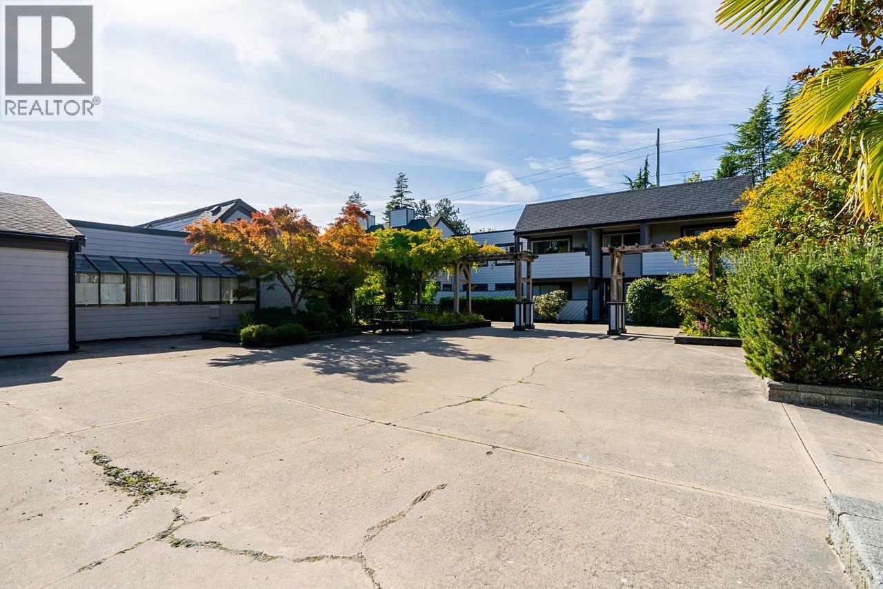 157 5421 10 Avenue Property Photo 31