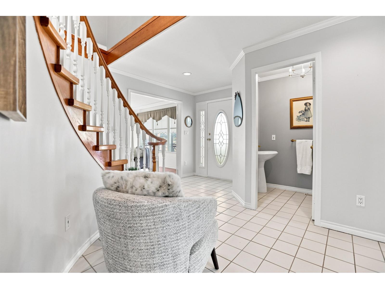 7842 108 Street Property Photo 5