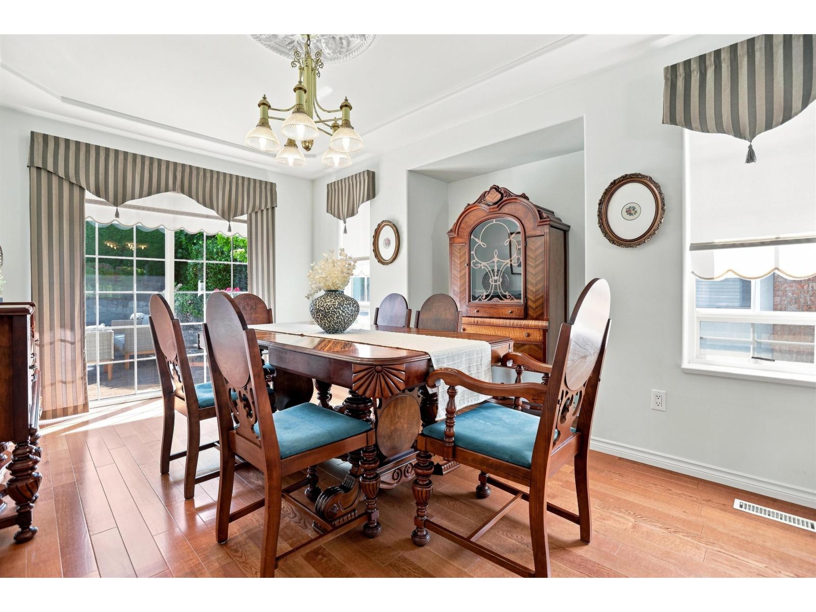 7842 108 Street Property Photo 9