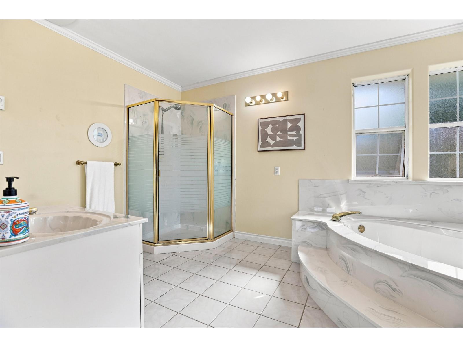 7842 108 Street Property Photo 20