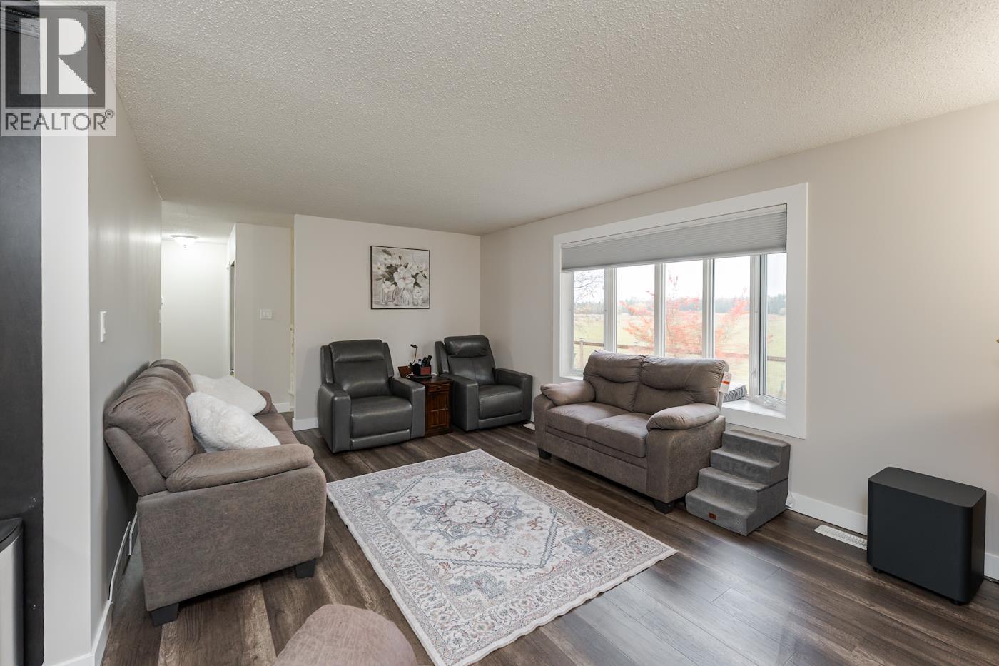10315 W 16 Highway Property Photo 14