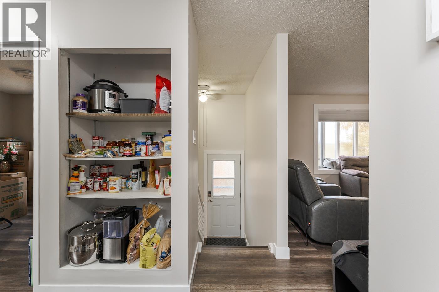 10315 W 16 Highway Property Photo 18