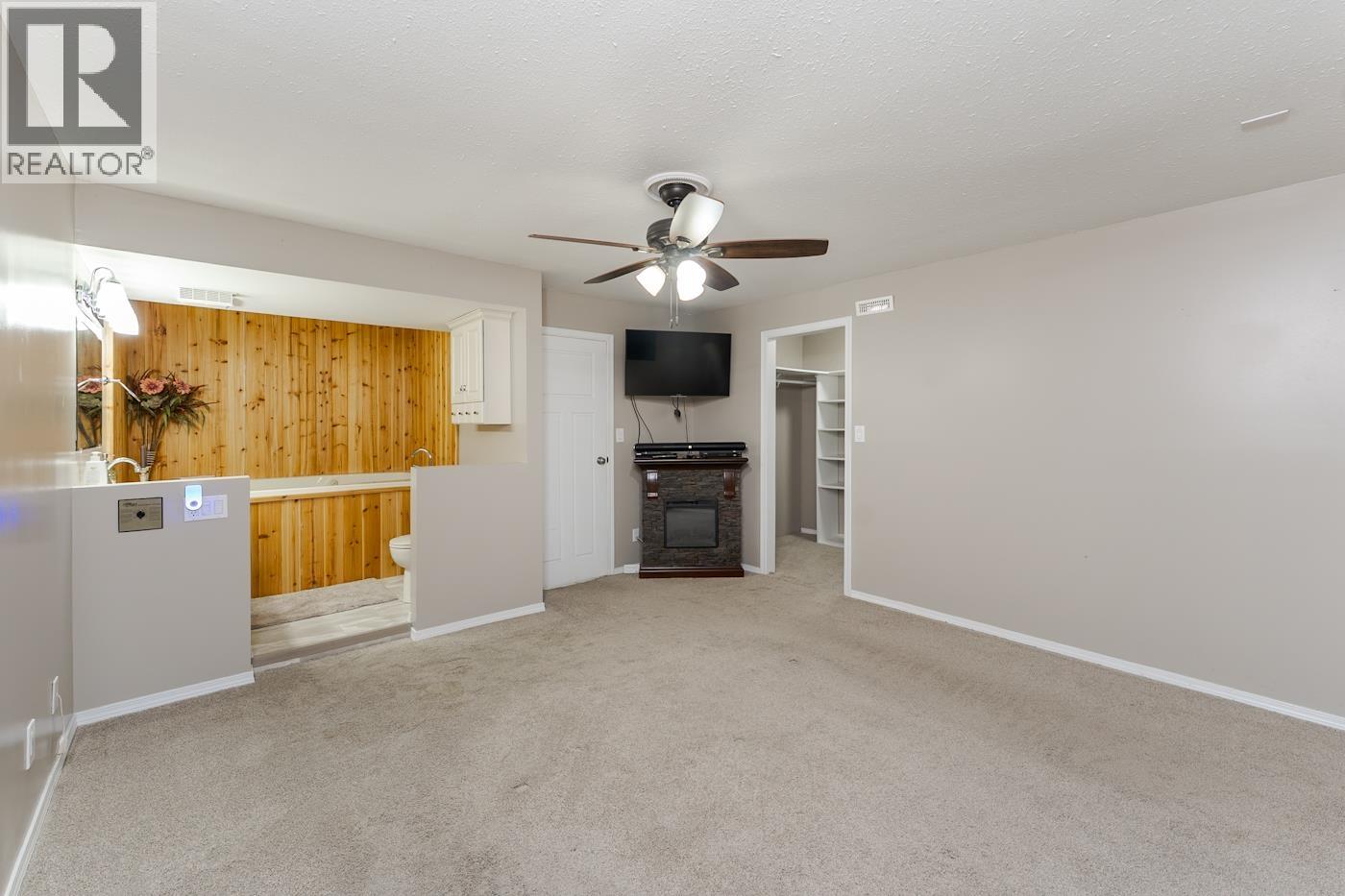 10315 W 16 Highway Property Photo 30