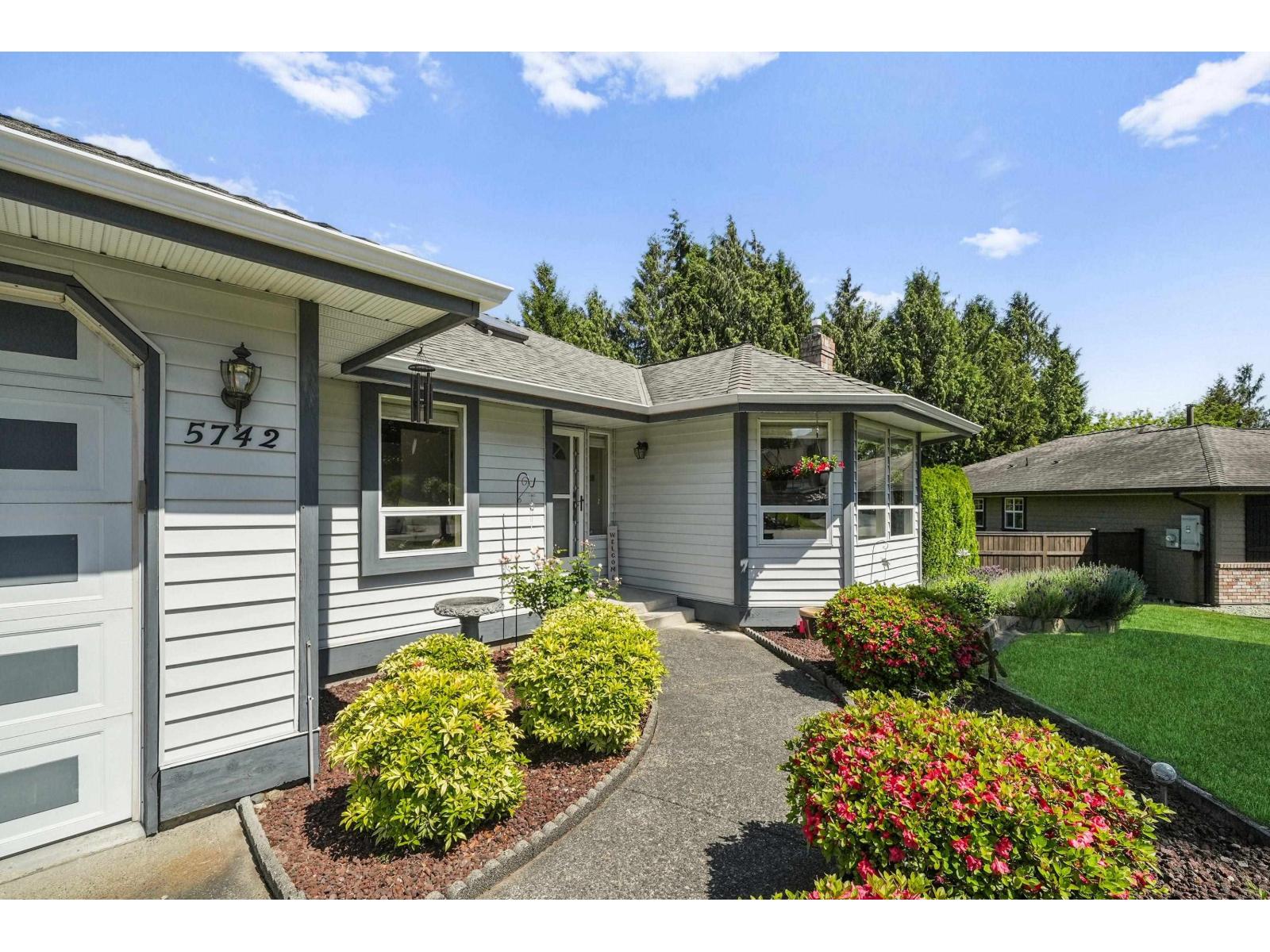 5742 190 Street Property Photo 3