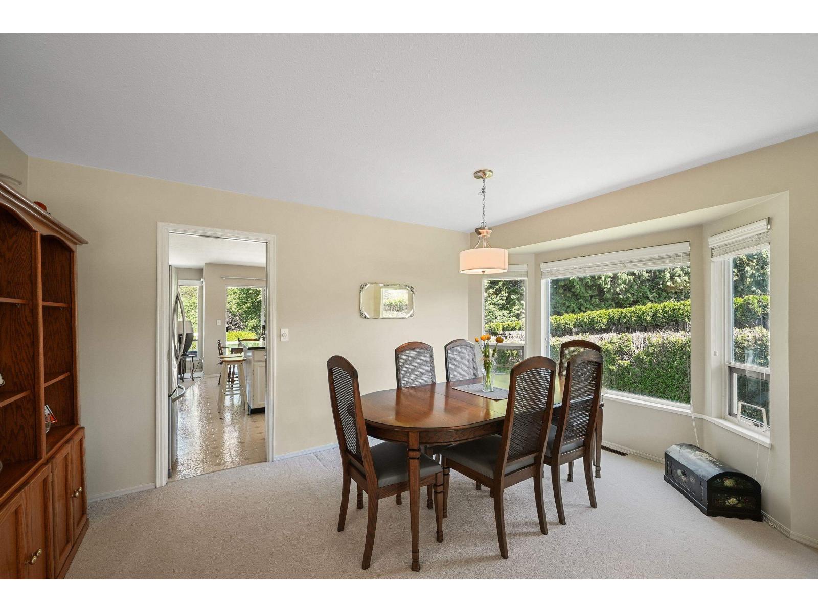 5742 190 Street Property Photo 6